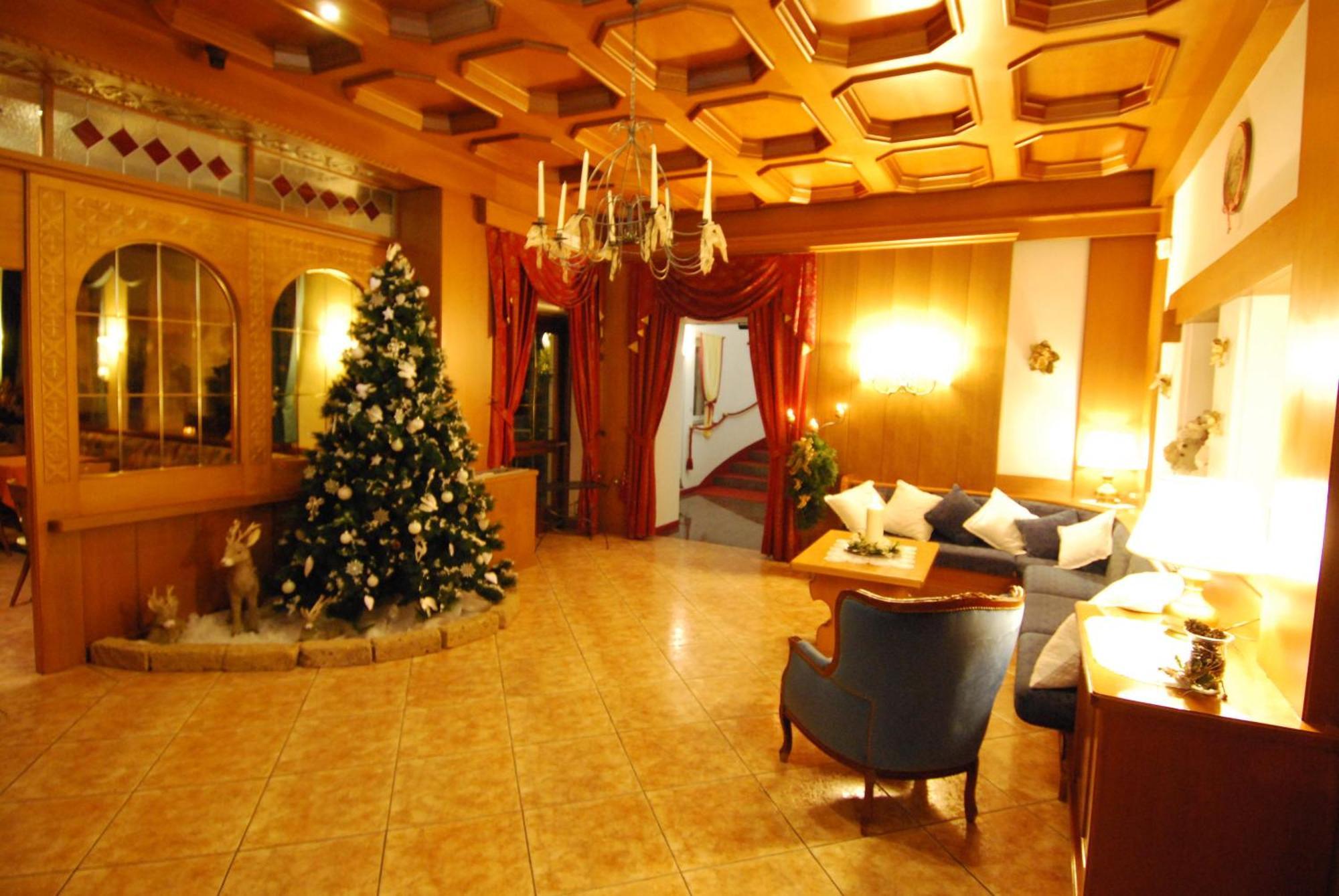 Hotel Belvedere Srl Фай-делла-Паганелла Экстерьер фото