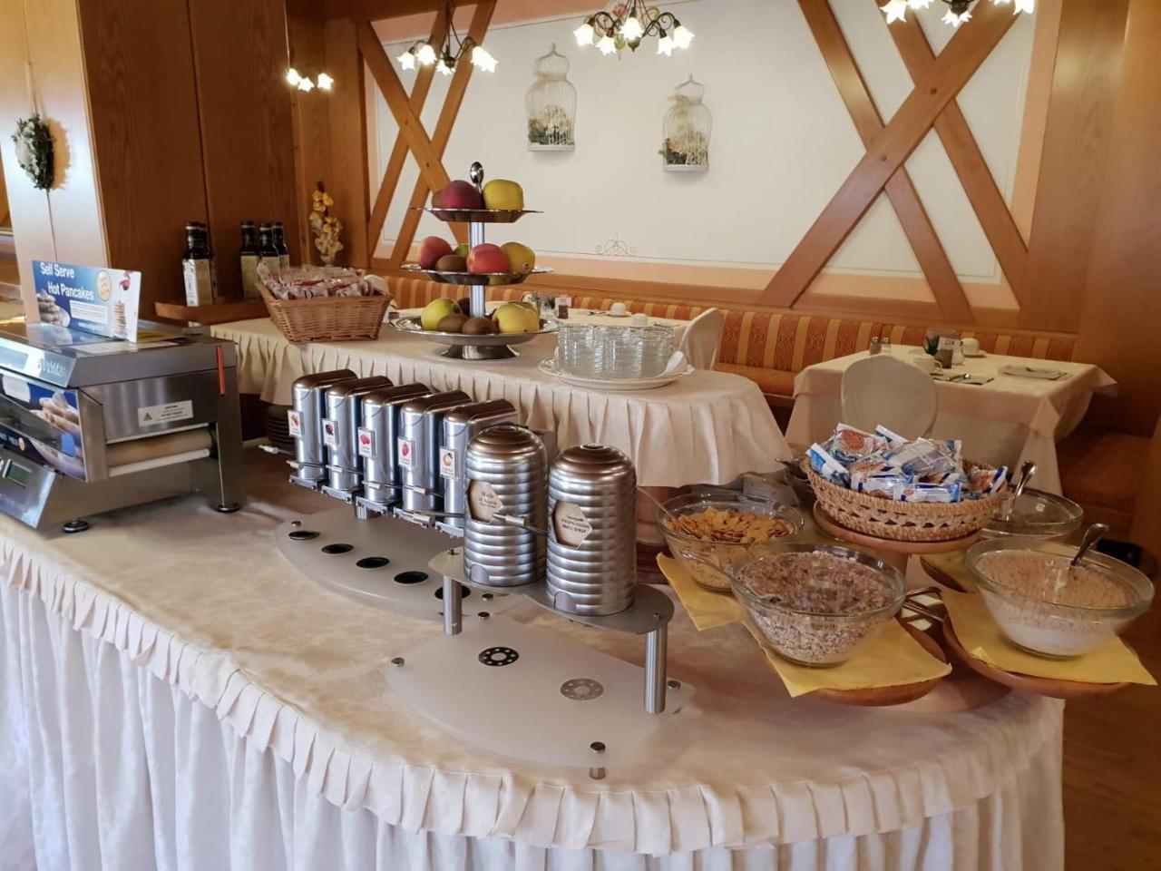 Hotel Belvedere Srl Фай-делла-Паганелла Экстерьер фото