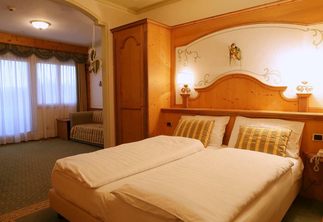 Hotel Belvedere Srl Фай-делла-Паганелла Экстерьер фото
