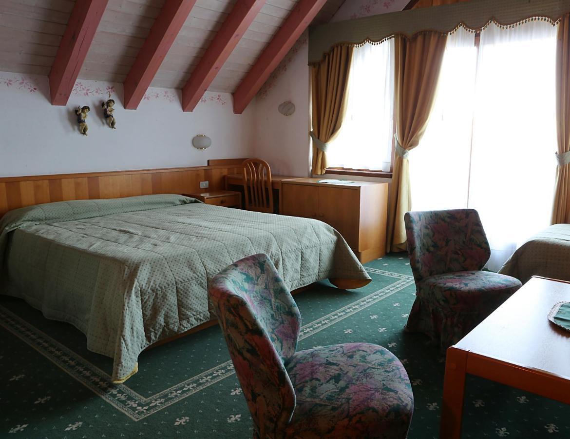 Hotel Belvedere Srl Фай-делла-Паганелла Экстерьер фото